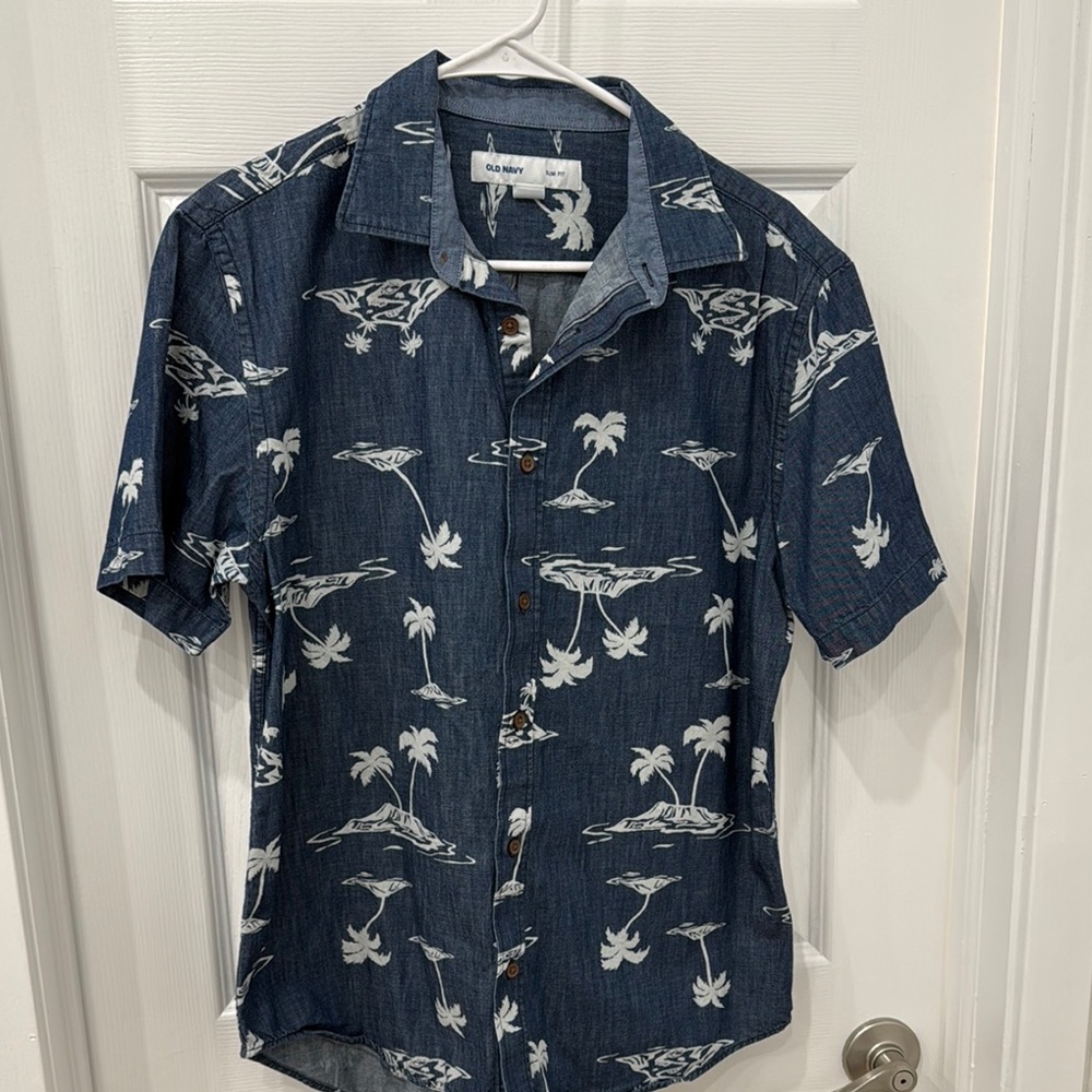 Old Navy Blue Casual Button Down Shirt